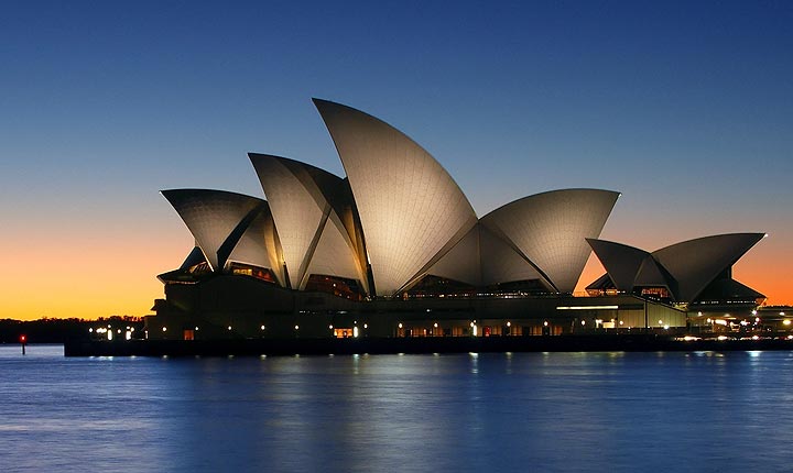 Pet and House Sitting in Sydney - The magnificent Opera house
