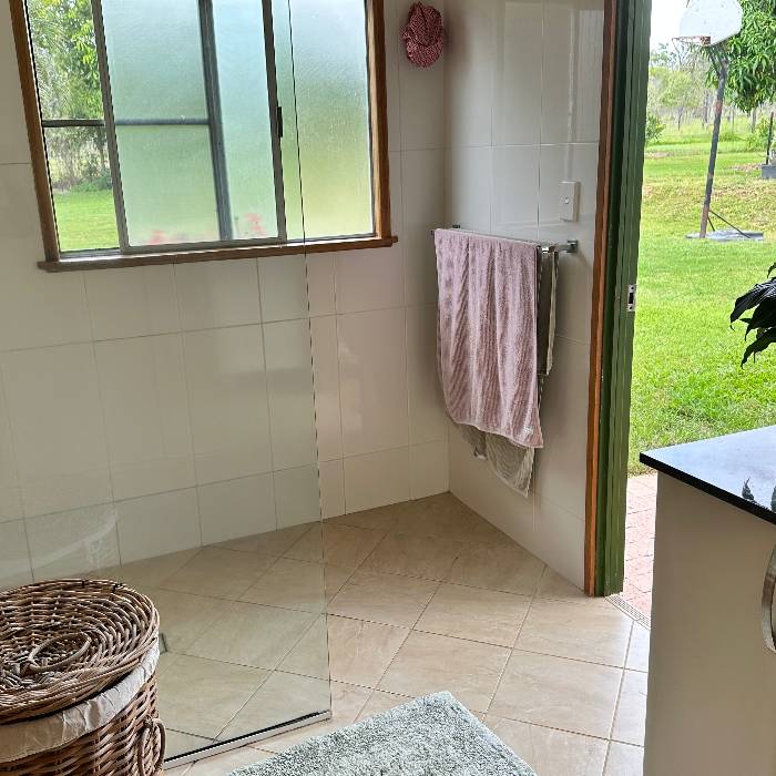 Pet And House Sitting Job In Mareeba, Qld 4880 - Job #474011