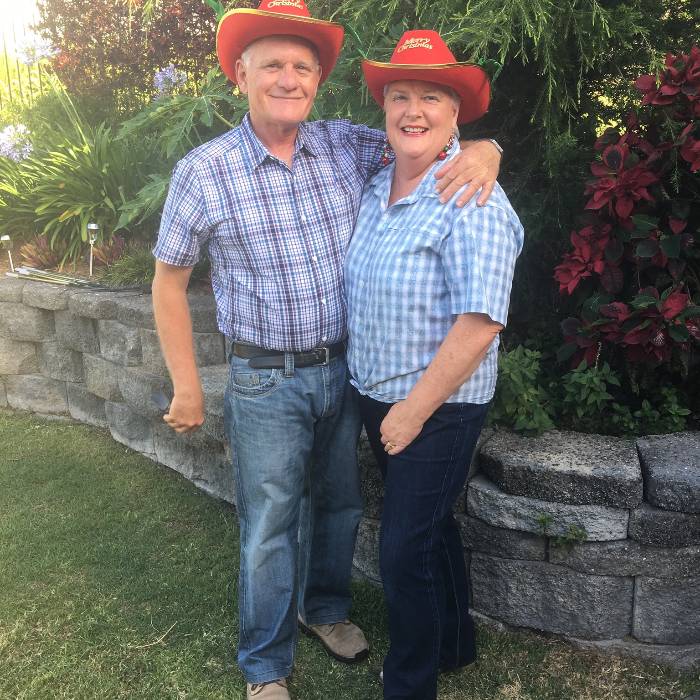 Bruce & Helen House sitter Helen and Bruce travelling Australia