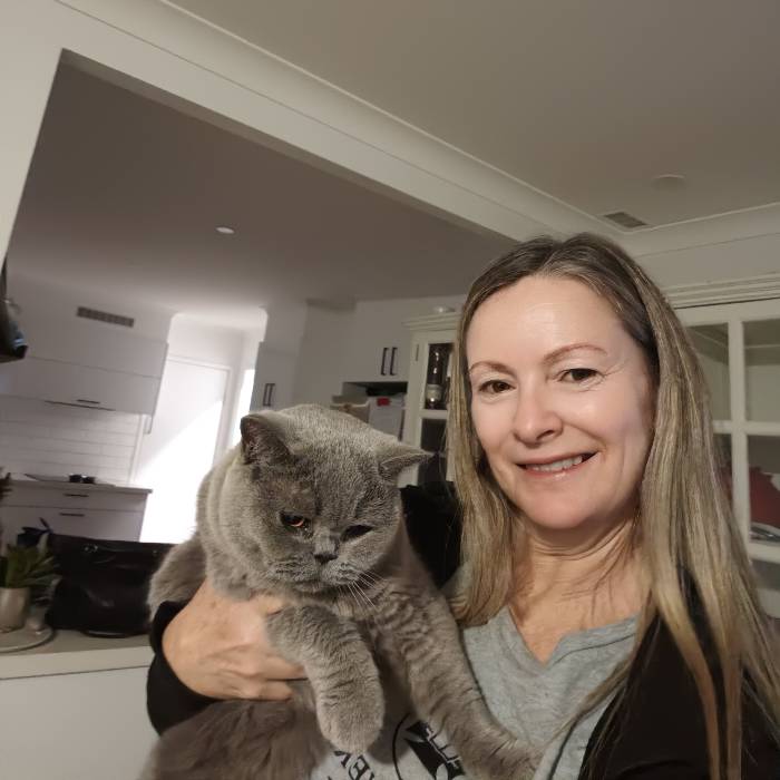 Lee - House sitter - Home & Pet Care Angel