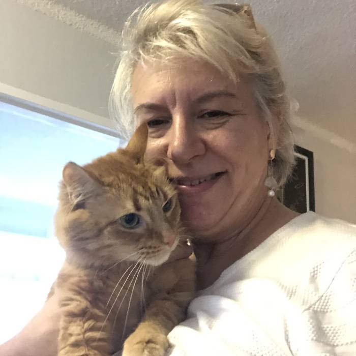 Sharon Pet and house sitting in Australia